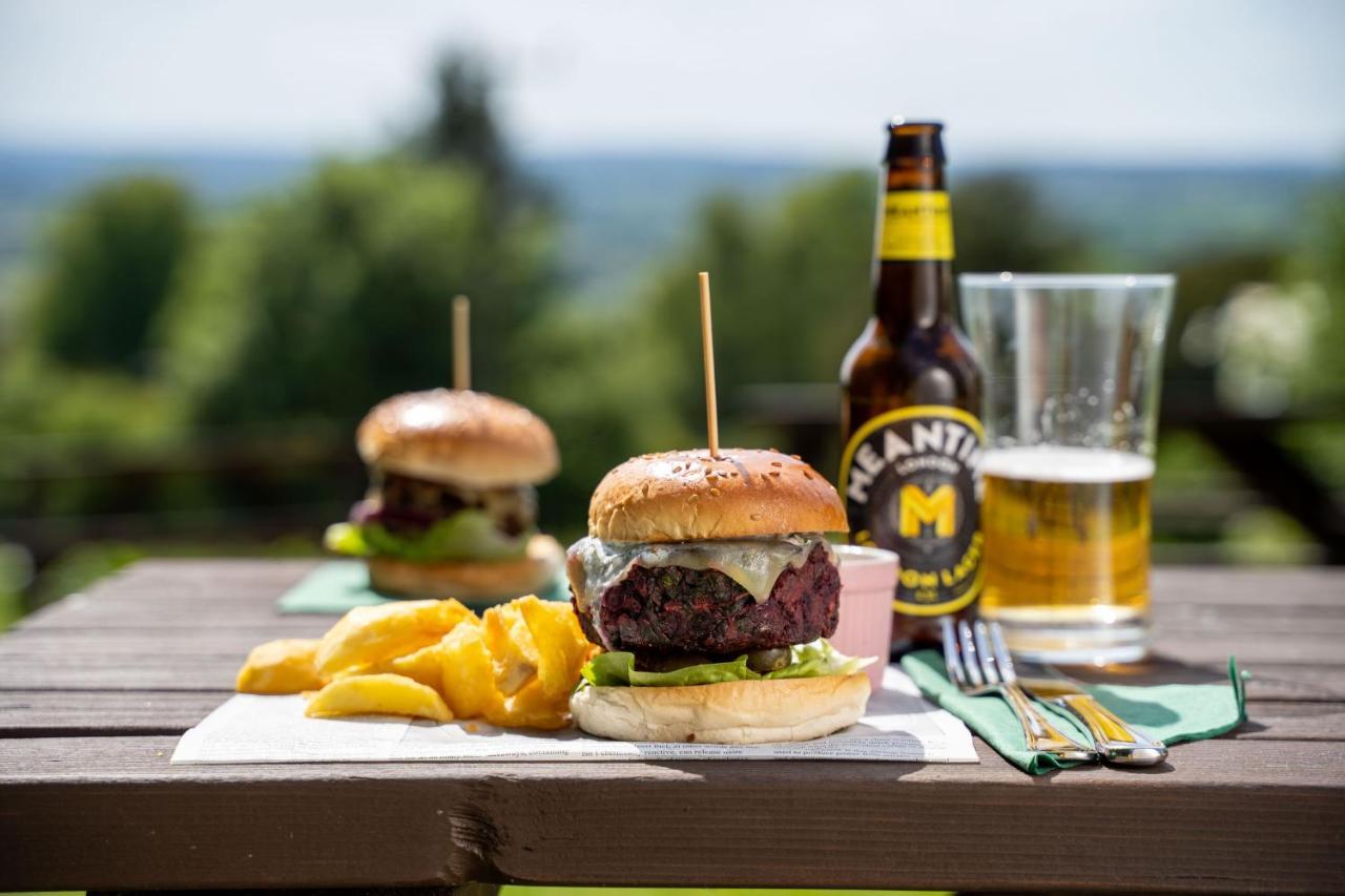 Rising Sun Pub, Restaurant And Rooms Lacock Exteriér fotografie