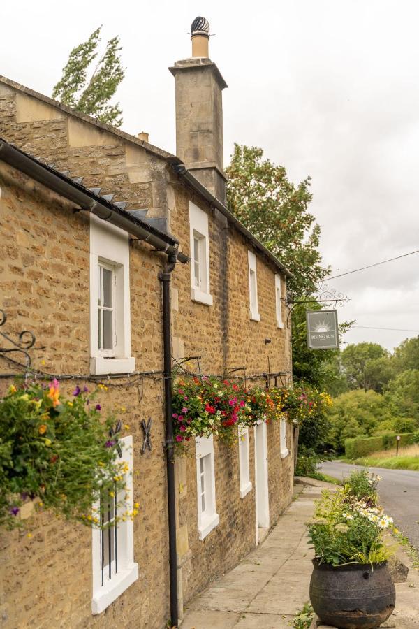 Rising Sun Pub, Restaurant And Rooms Lacock Exteriér fotografie